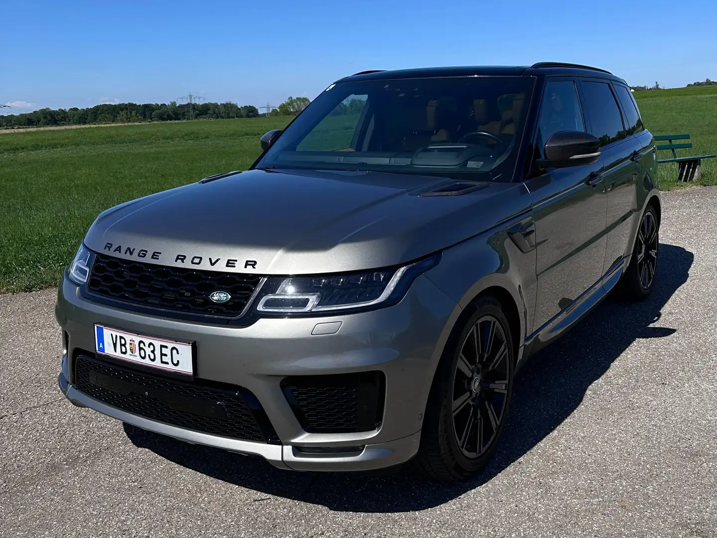 Land Rover Range Rover Sport Range Rover Sport 4,4 SDV8 Autobiography Dynamic Silber - 1