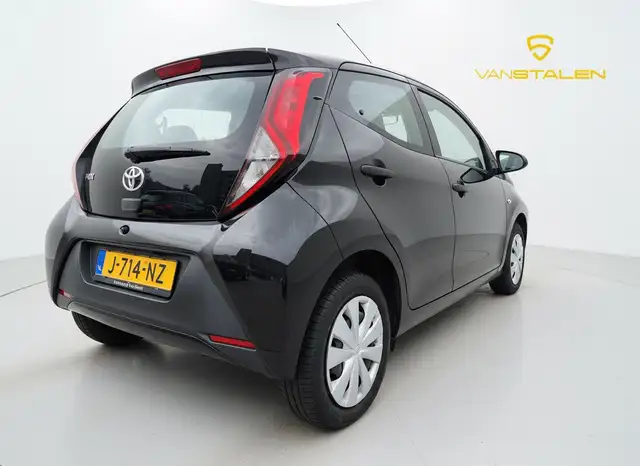 Toyota Aygo view 4