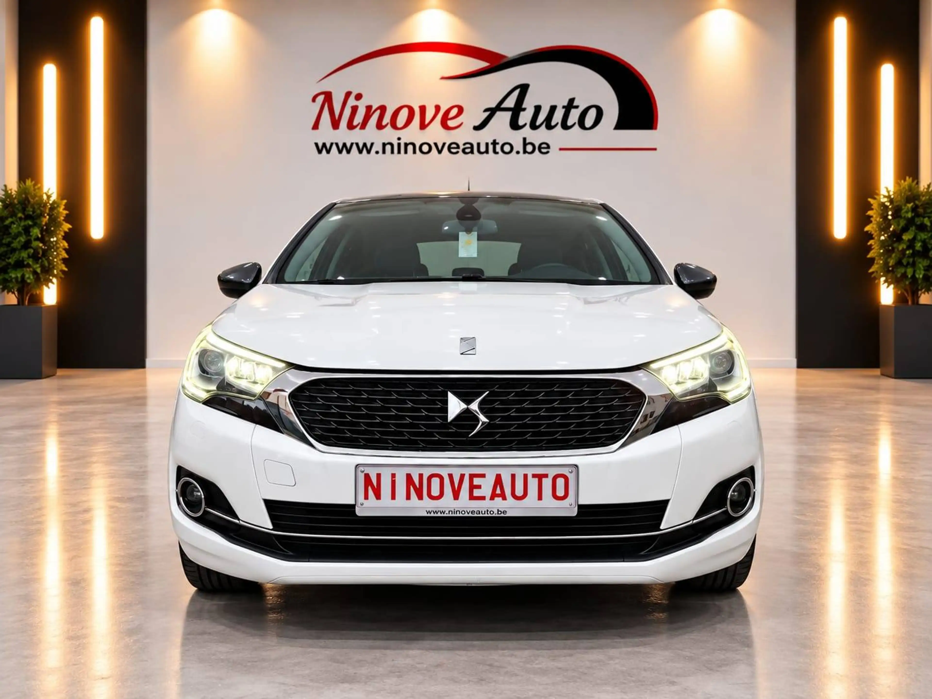 DS Automobiles DS 4 1.6d BlueHDi Be Chic S* NAV PARKSENSO CRUISE CONTR