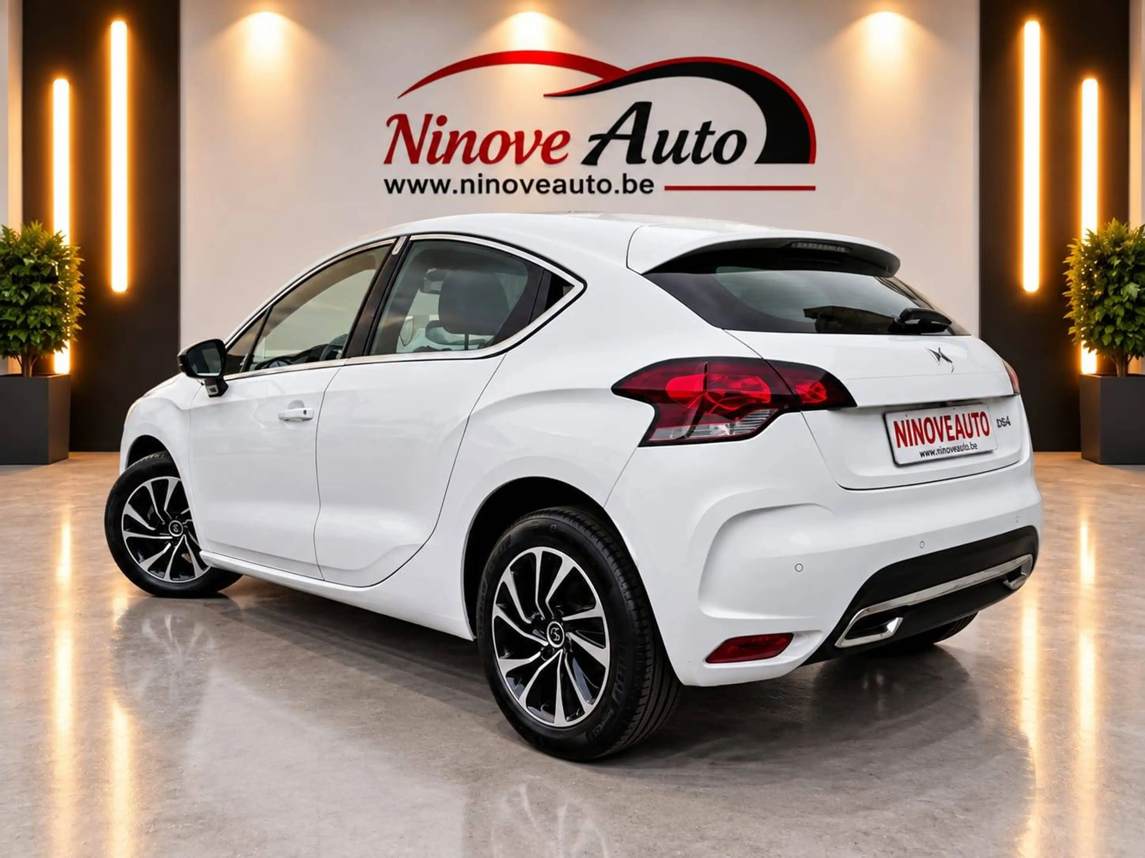 DS Automobiles DS 4 1.6d BlueHDi Be Chic S* NAV PARKSENSO CRUISE CONTR — photo 3