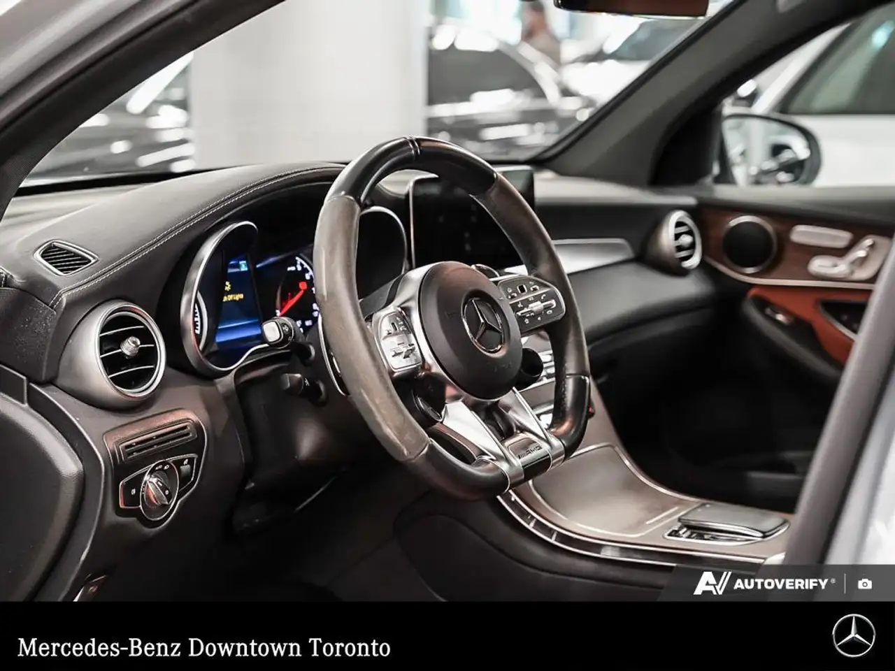Mercedes-Benz GLC снимка Mercedes-Benz GLC