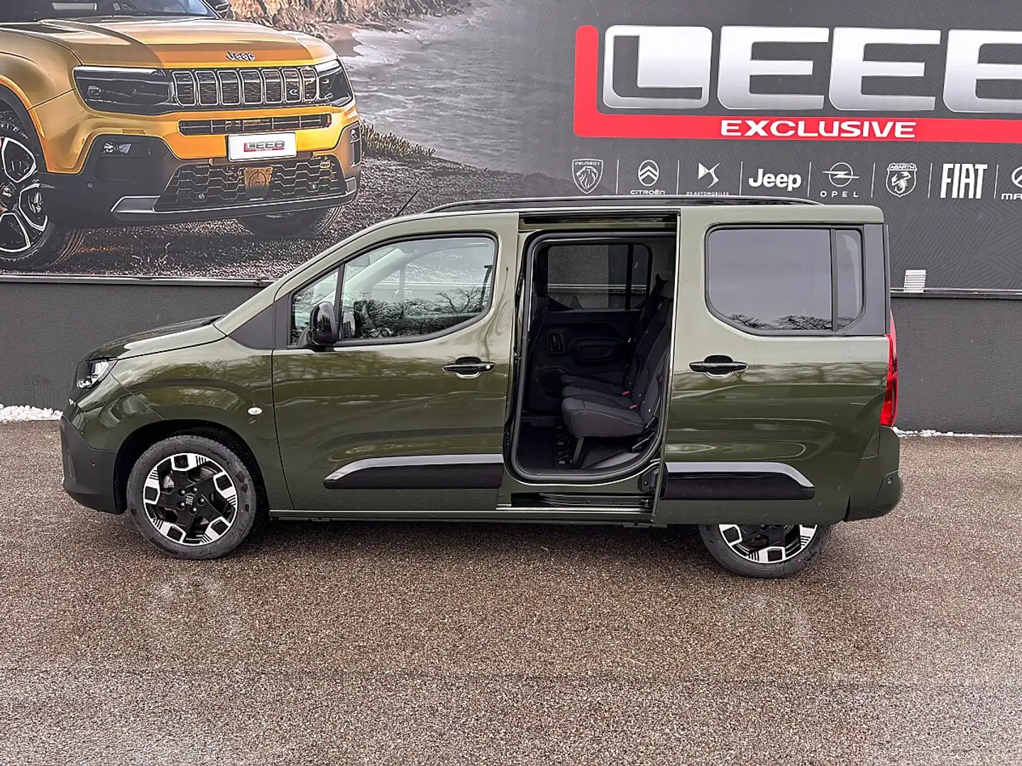 Fiat Doblo M Diesel 130 S&S Aut. inkl. Style Plus Paket & ... Grün - 2