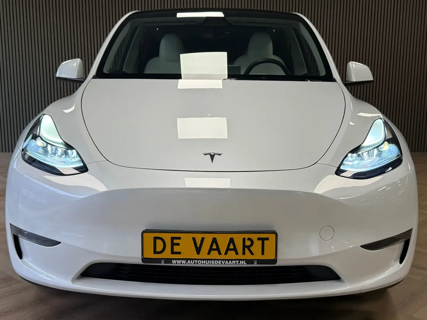 Tesla Model Y Long Range DUAL MOTOR AWD 378KW 514PK PANORAMADAK Wit - 2