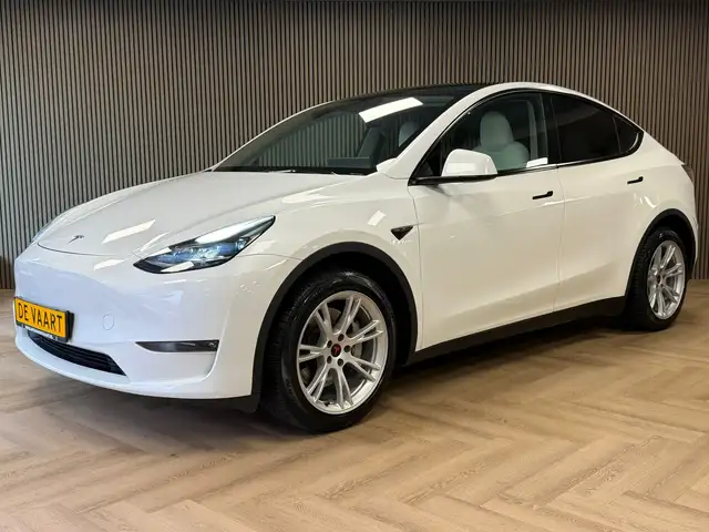Tesla Model Y Long Range DUAL MOTOR AWD 378KW 514PK PANORAMADAK