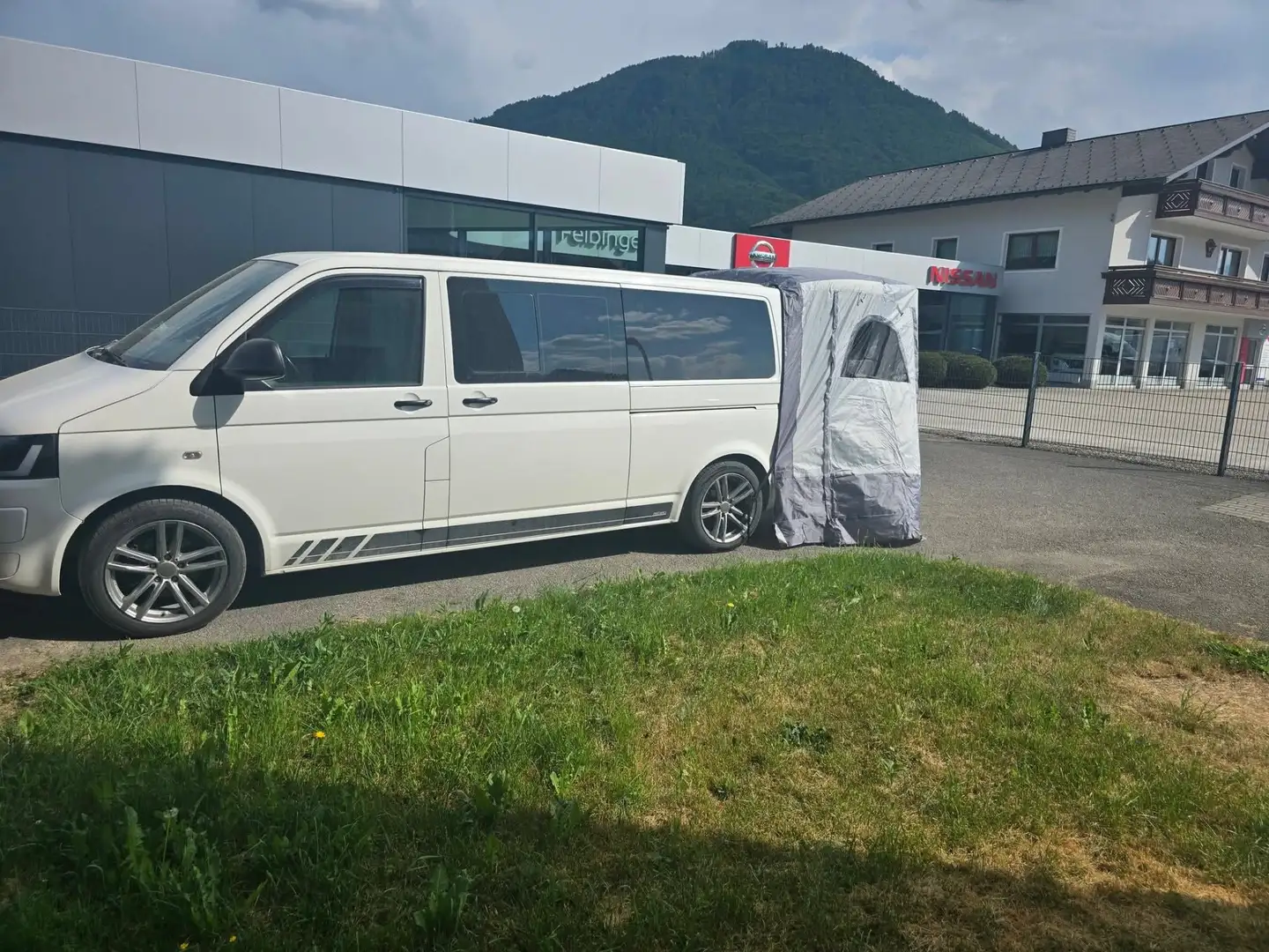 Volkswagen T5 California camper - 2
