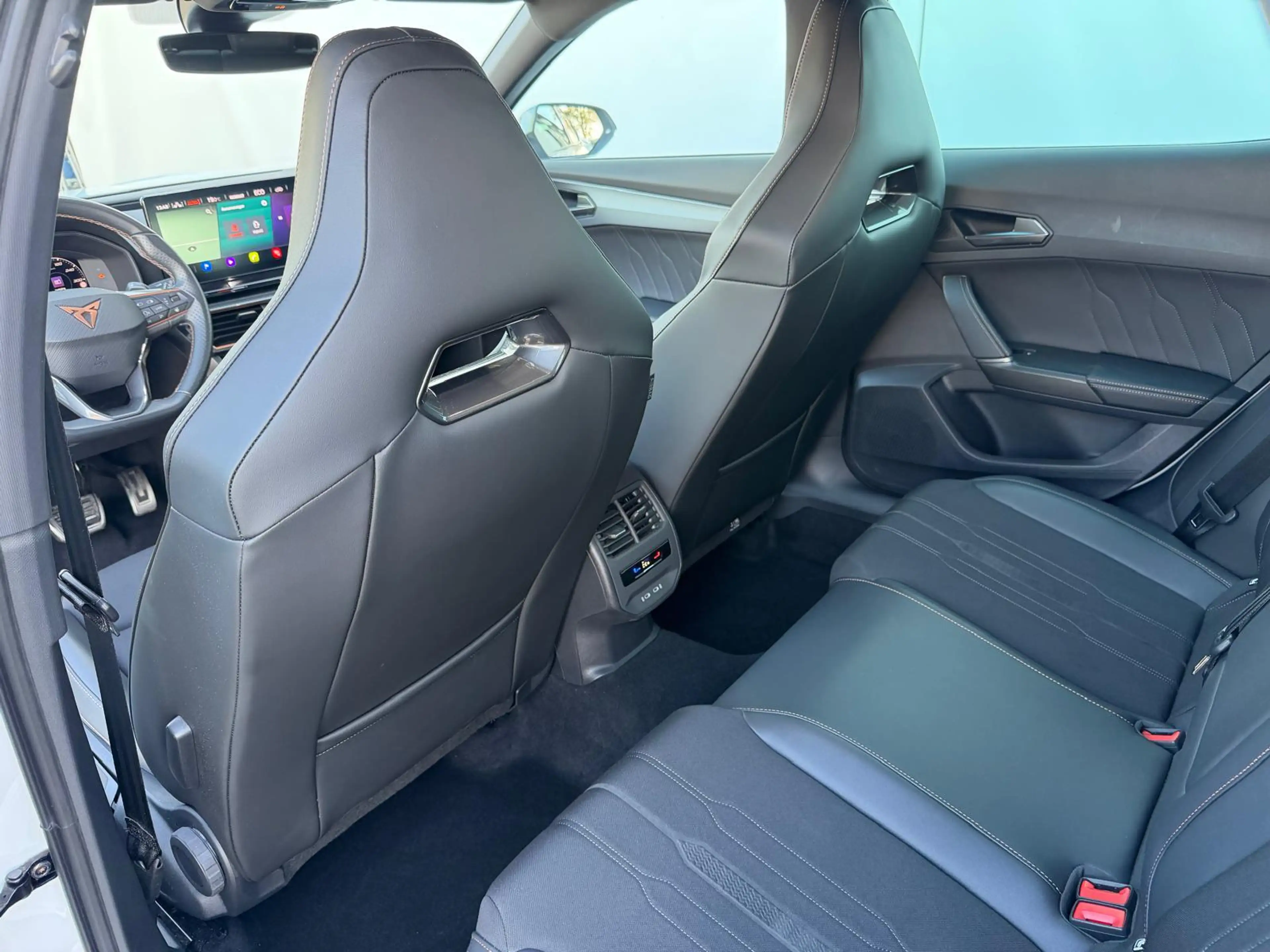 CUPRA Formentor 1.4 e-Hybrid VZ Copper Edition 245 pk | Trekhaak | — photo 17