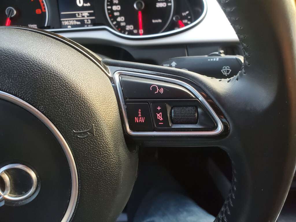2015 Audi A4 S-LINE Quattro Komfort plus thumb 16