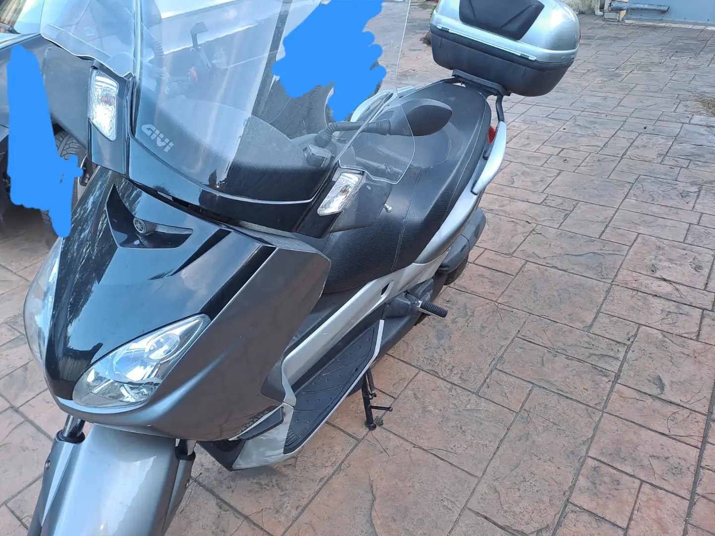 Yamaha X-Max 250 - 2