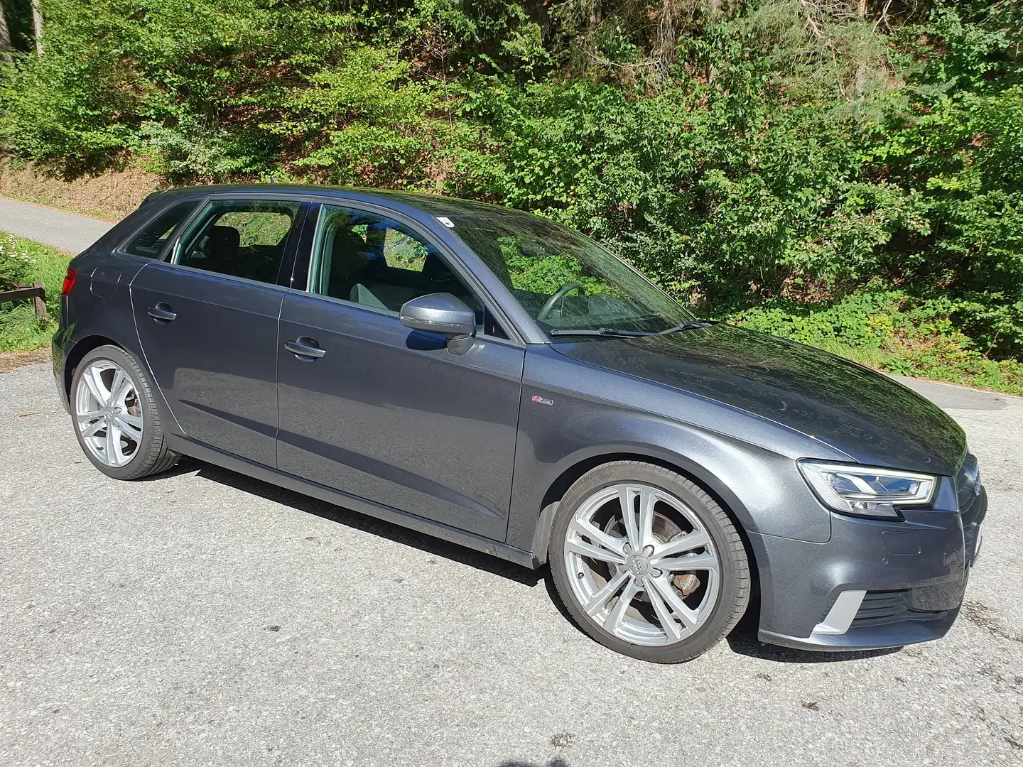 Audi A3 A3 SB 2,0 TDI S-tronic S-Line Sport Grau - 1