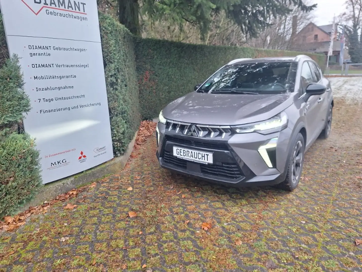Mitsubishi ASX EDITION 1.8 Hybrid Grau - 1
