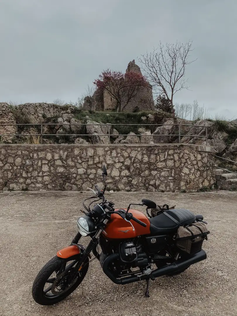 Moto Guzzi V 7 stone - 2