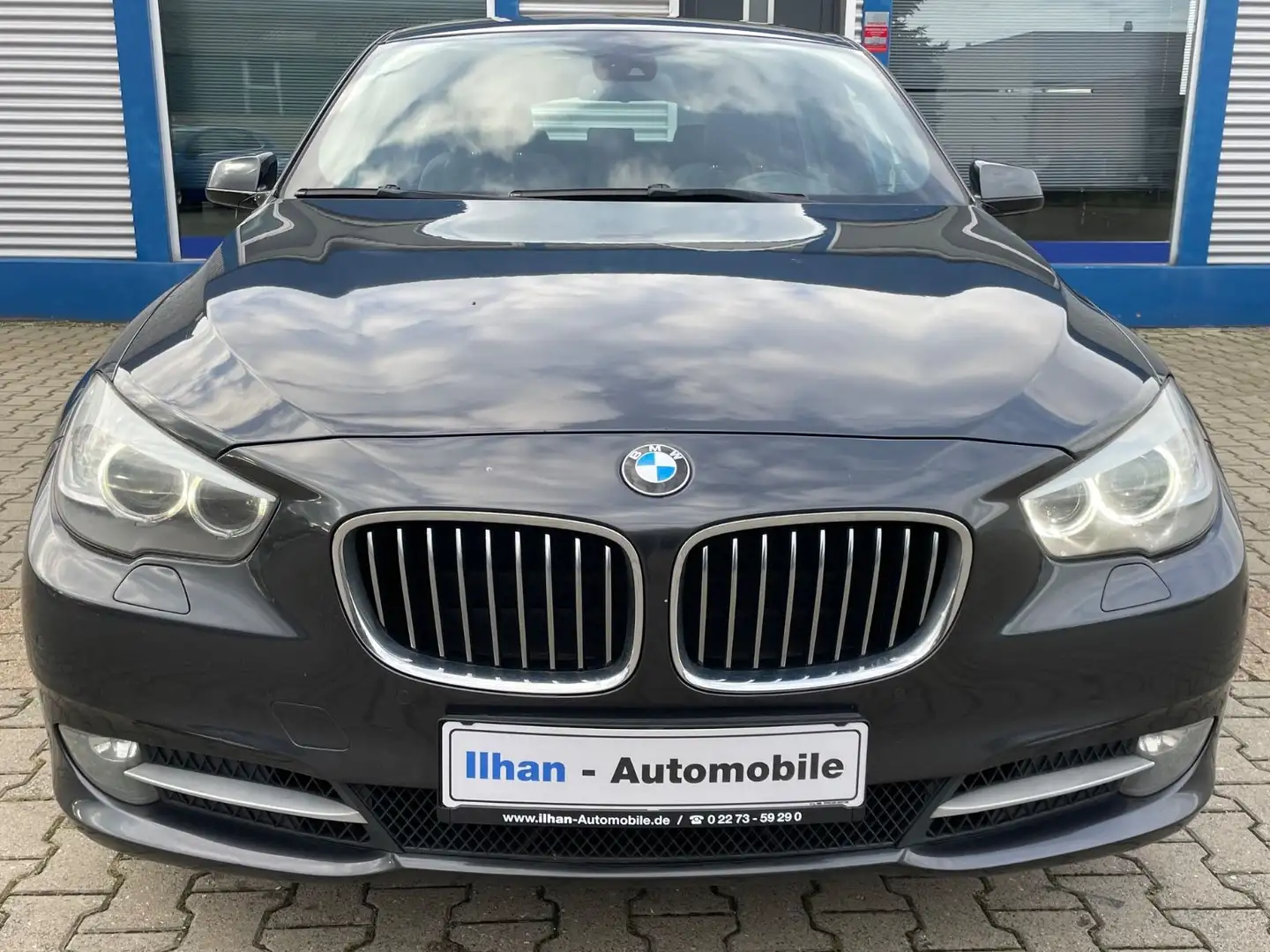 BMW 530 d GT*XEN*PANO*LEDER*HUD*NAV*PDC*KLIMAAUTO*SHZ Grau - 2