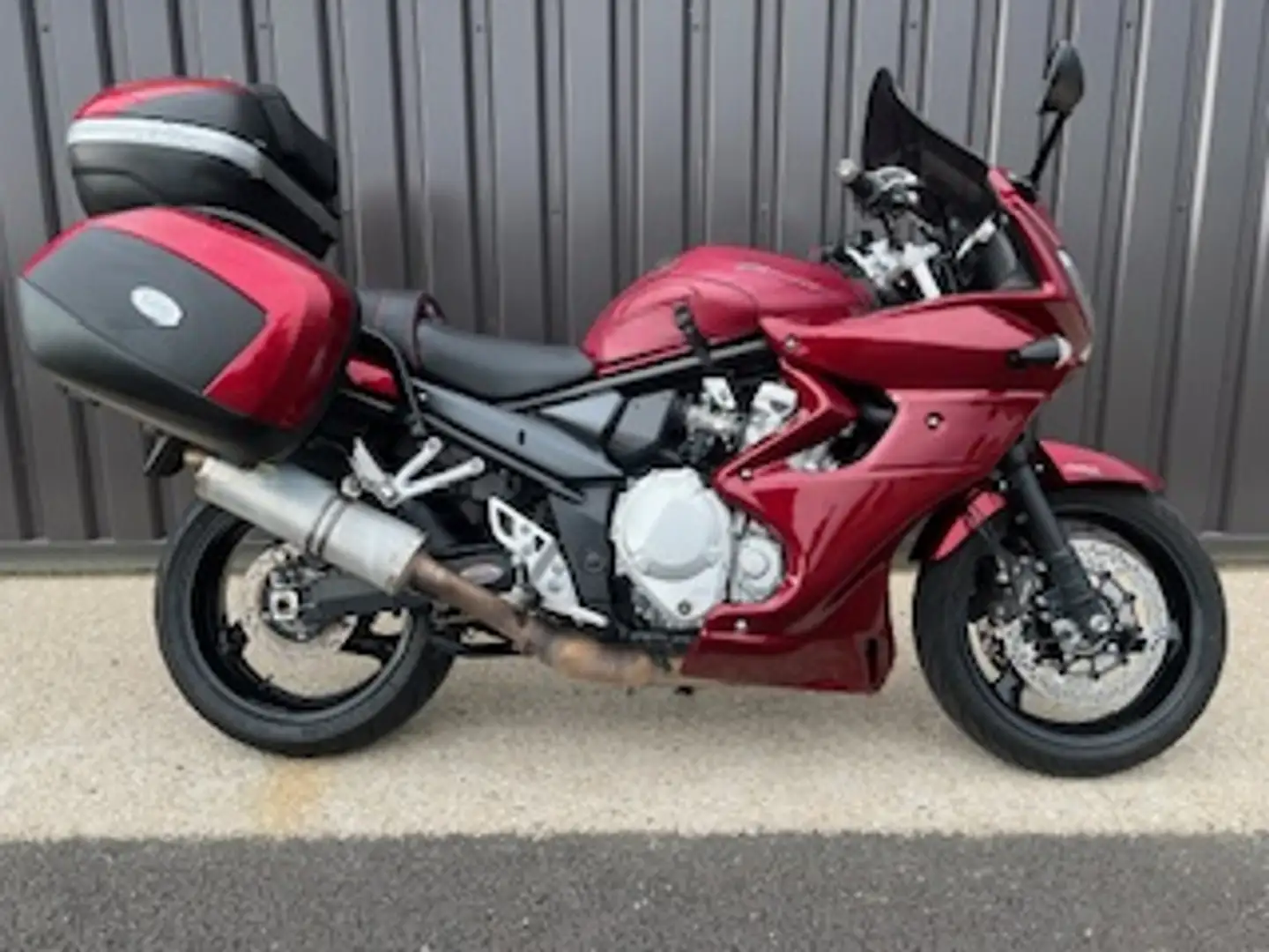 Suzuki GSF 1200 Red - 1