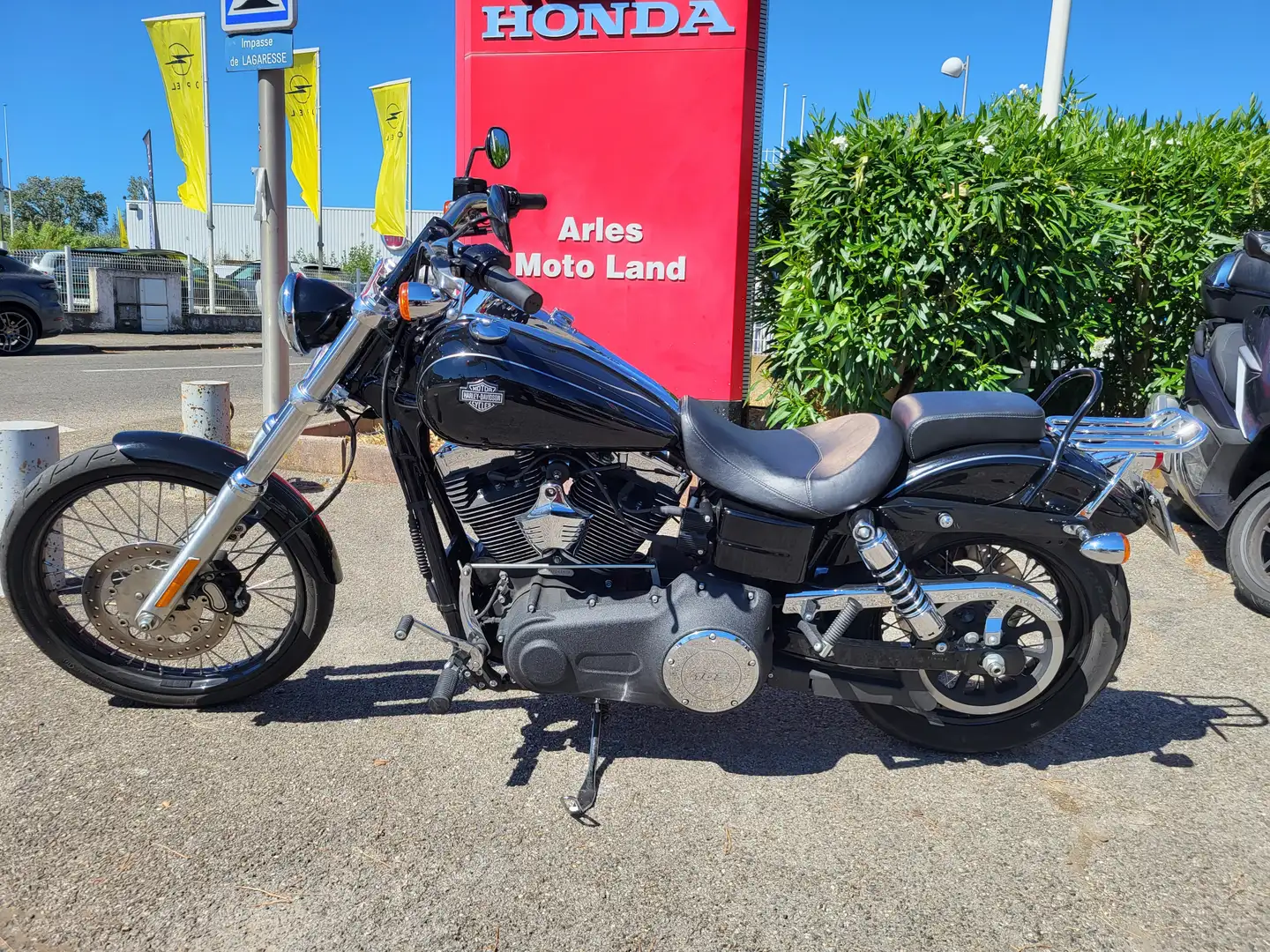 Harley-Davidson Dyna Wide Glide Noir - 1