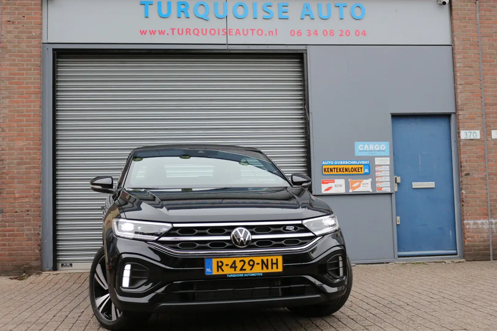 Volkswagen T-Roc CABRIO R-LINE 1.5 TSI 150 PK DSG LED XENON Zwart - 1