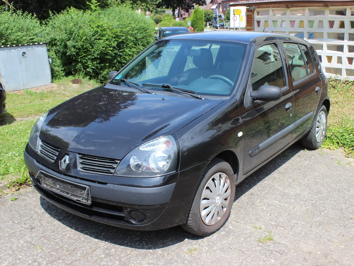 Renault Clio Clio 1.2 Campus Schwarz - 1
