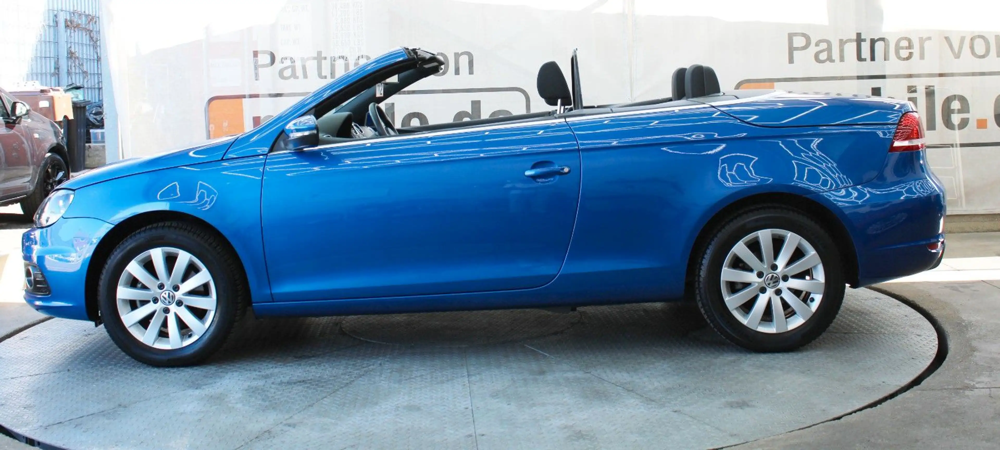 Volkswagen Eos BMT *2.Hand*Inspektion Neu*Allwetterreifen* — photo 4