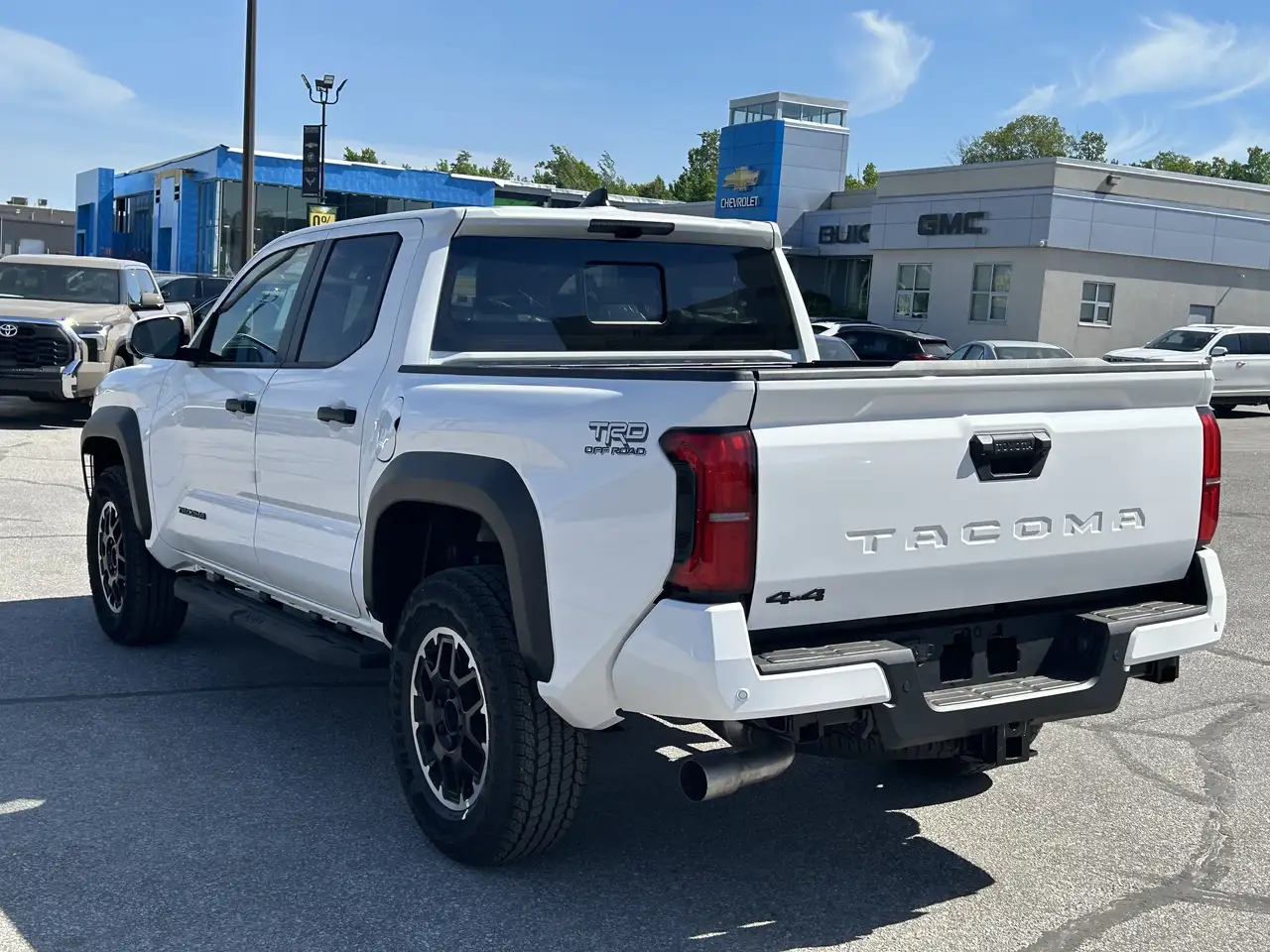 Toyota Tacoma снимка Toyota Tacoma