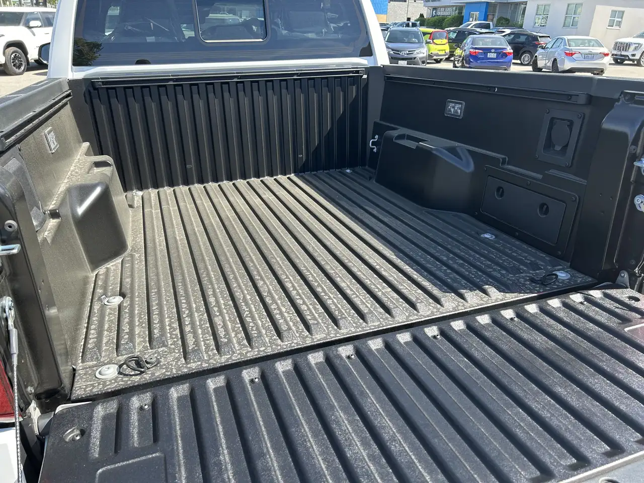 Toyota Tacoma снимка Toyota Tacoma