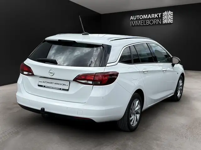 Opel Astra view 11