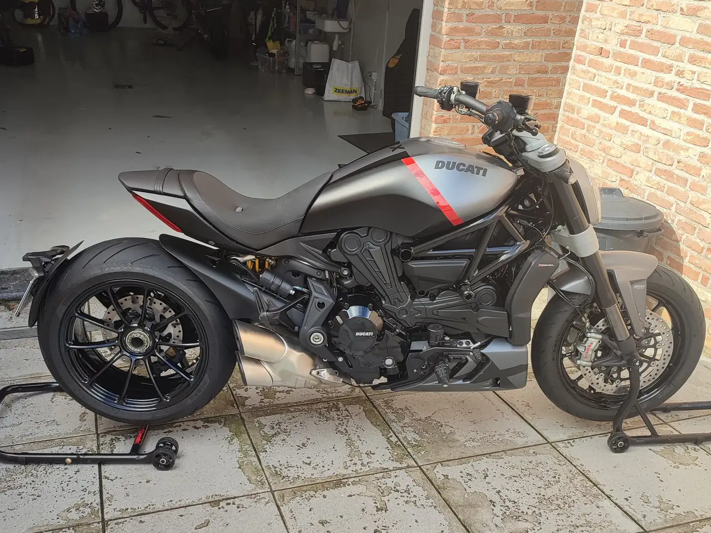 Ducati XDiavel black Star - 1