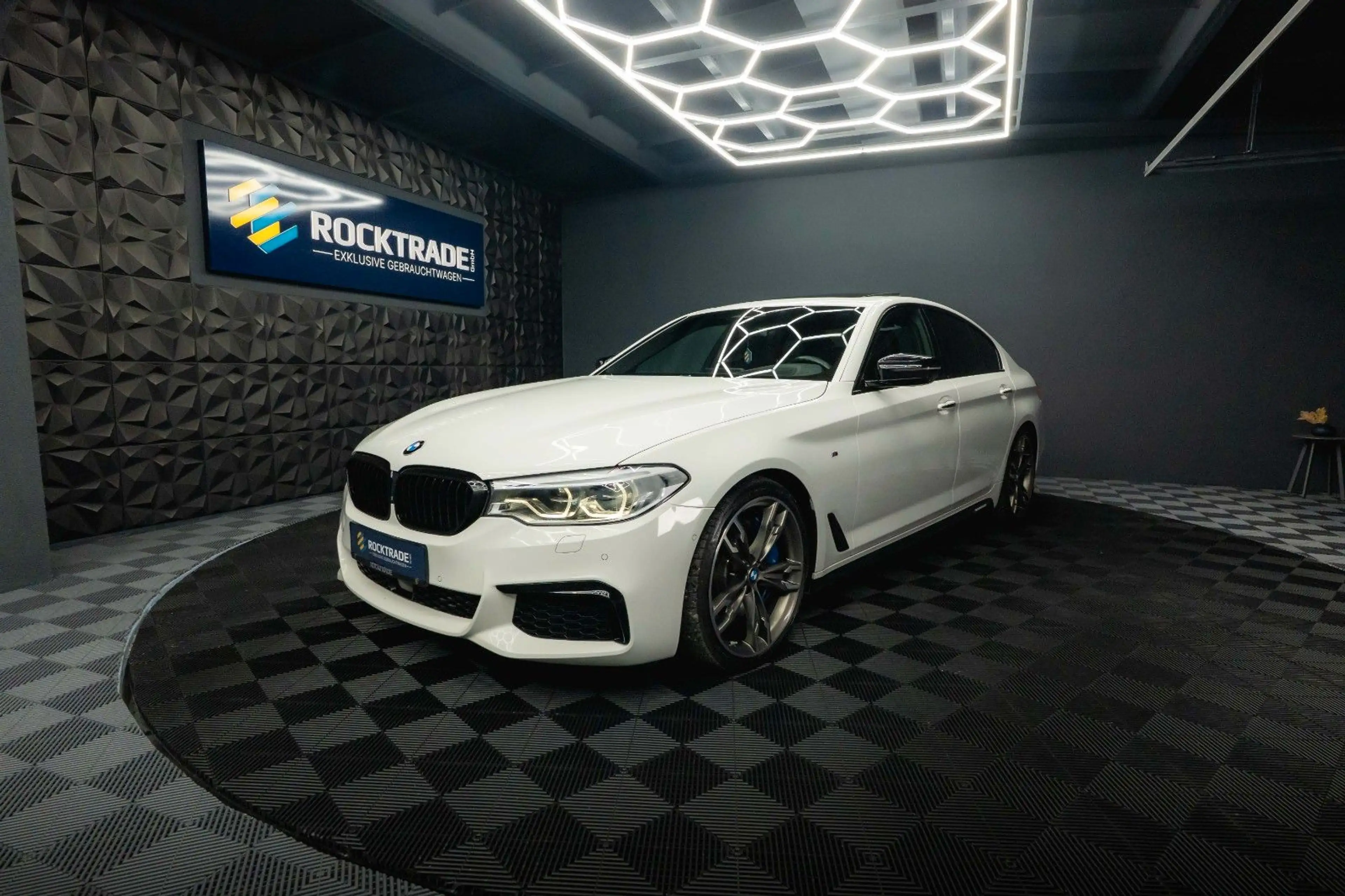 BMW 550 i xDrive M-Performance Shadow *ACC*LED*360*
