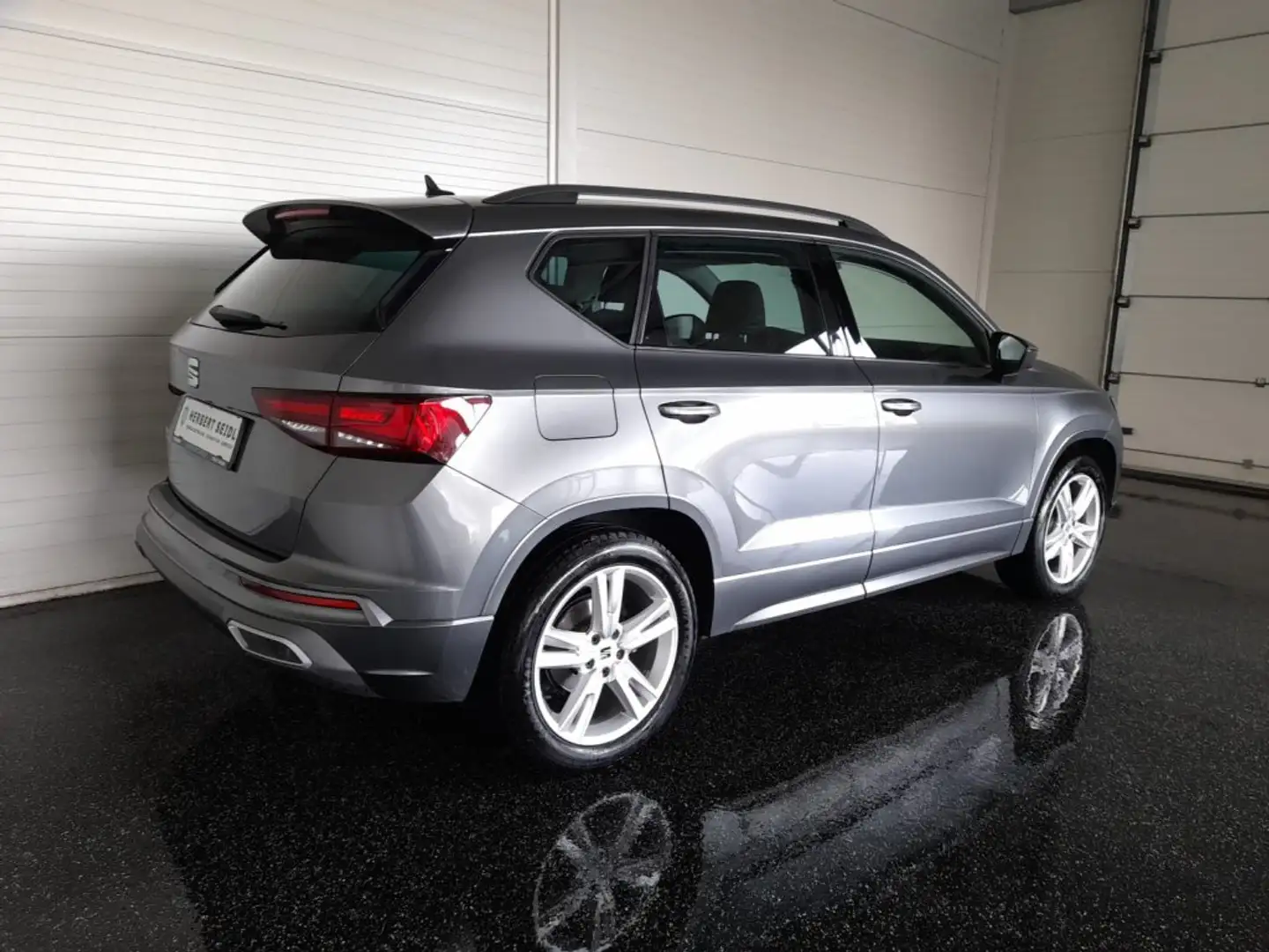 SEAT Ateca FR-LINE 4x4 2,0 TDI DSG *SKY / STANDHZG / VOLL LED / NAVI / AHV & KAMERA / ACC / BEATS / E-KLAPPE / KEYLESS* Grau - 2