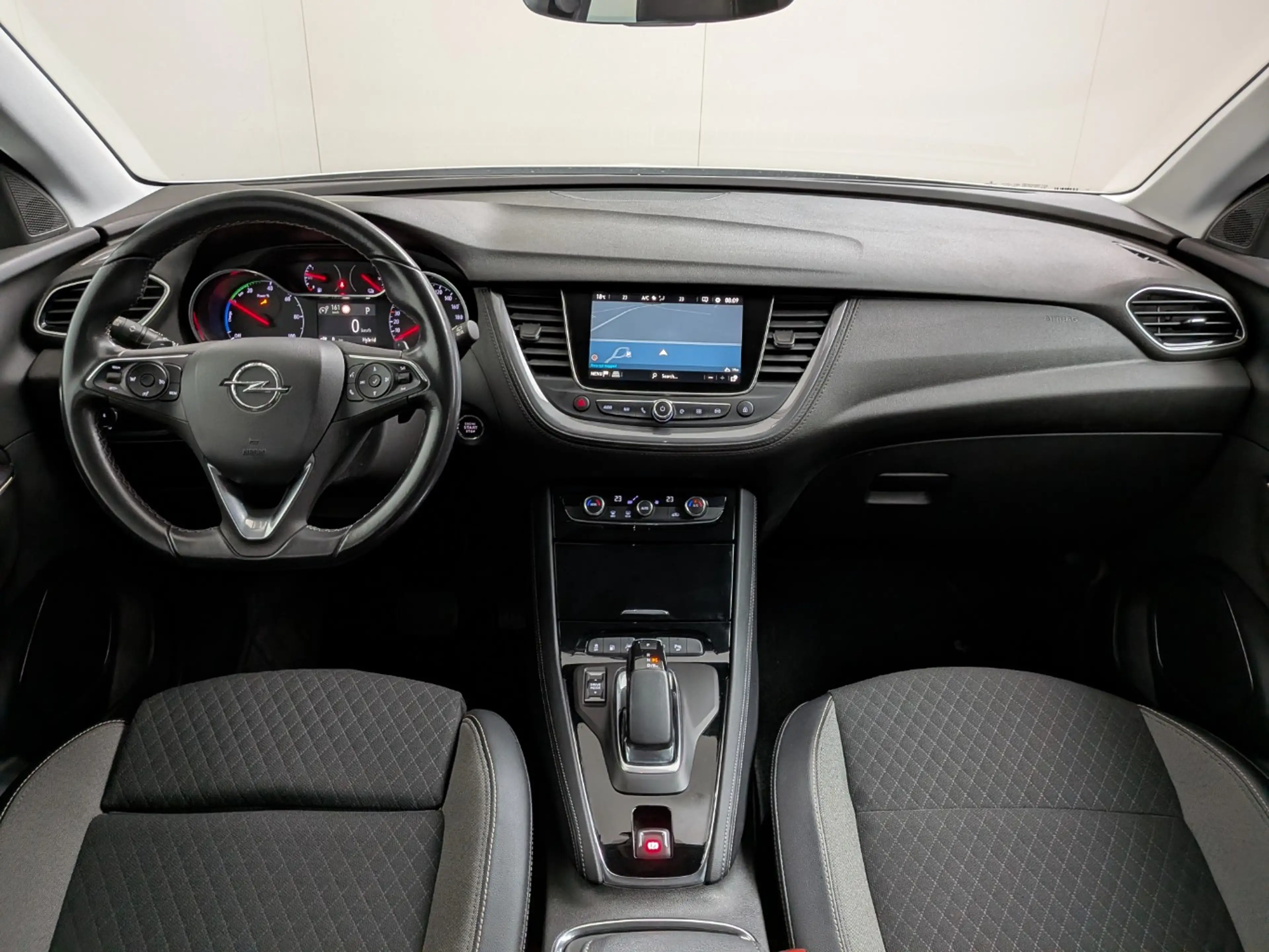 Opel Grandland X 1.6 Turbo Hybrid Elegance — photo 5