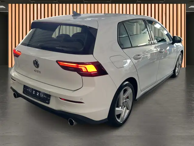 Volkswagen Golf view 21