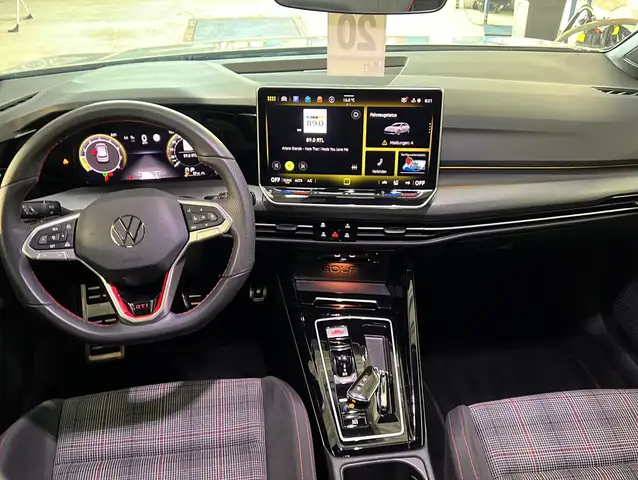 Volkswagen Golf view 14