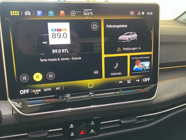 Volkswagen Golf view 10