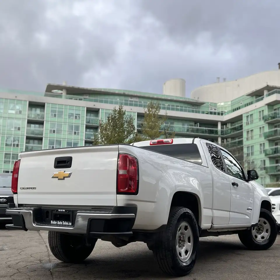 Chevrolet Colorado снимка Chevrolet Colorado