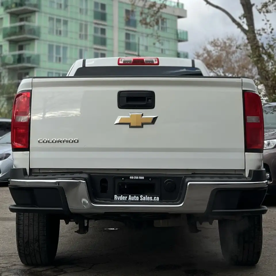 Chevrolet Colorado снимка Chevrolet Colorado