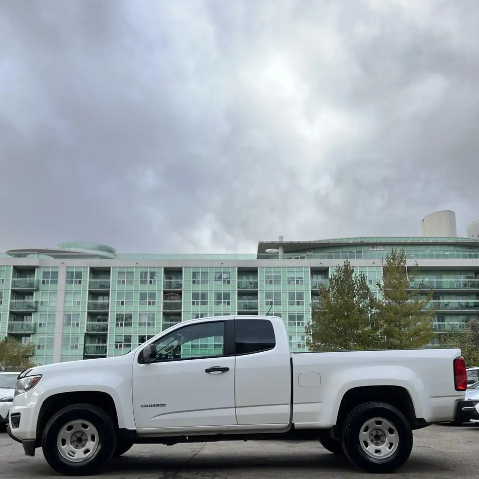 Chevrolet Colorado снимка Chevrolet Colorado