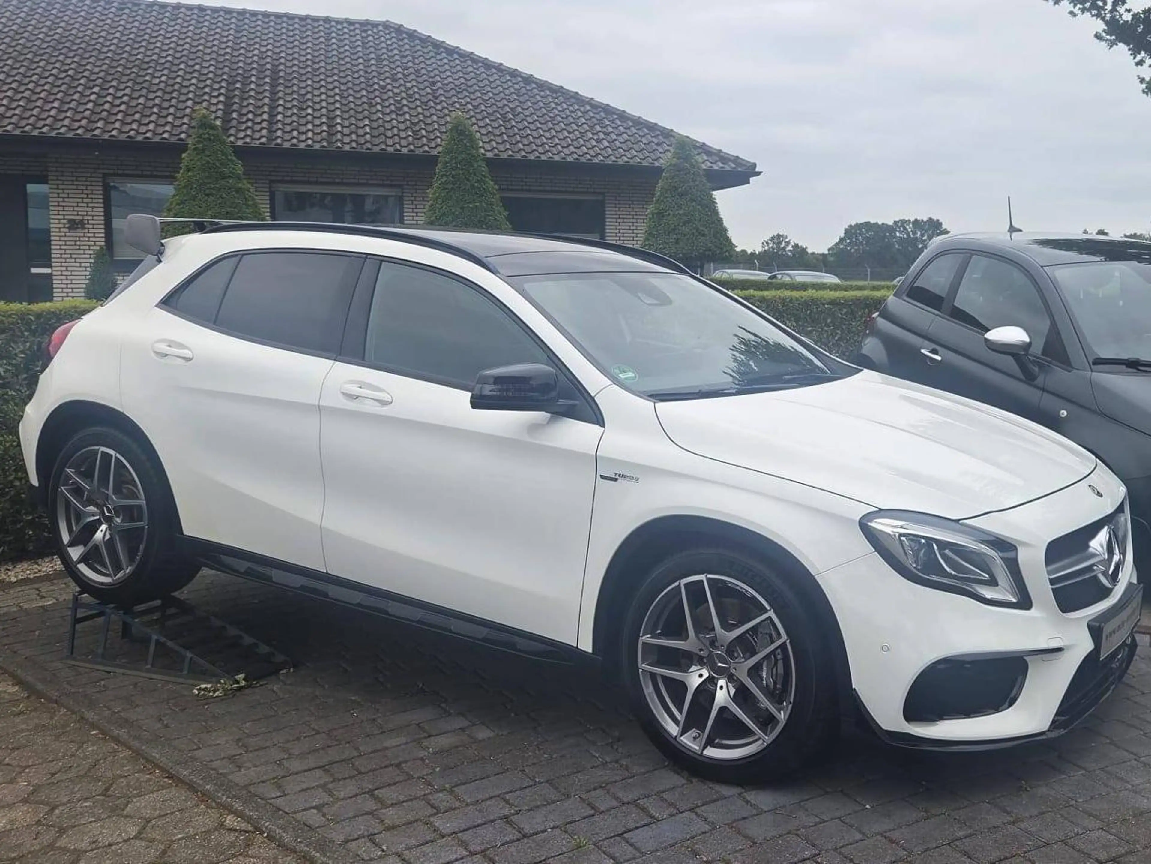 Mercedes-Benz GLA 45 AMG GLA 45 AMG 4Matic Aero Kit