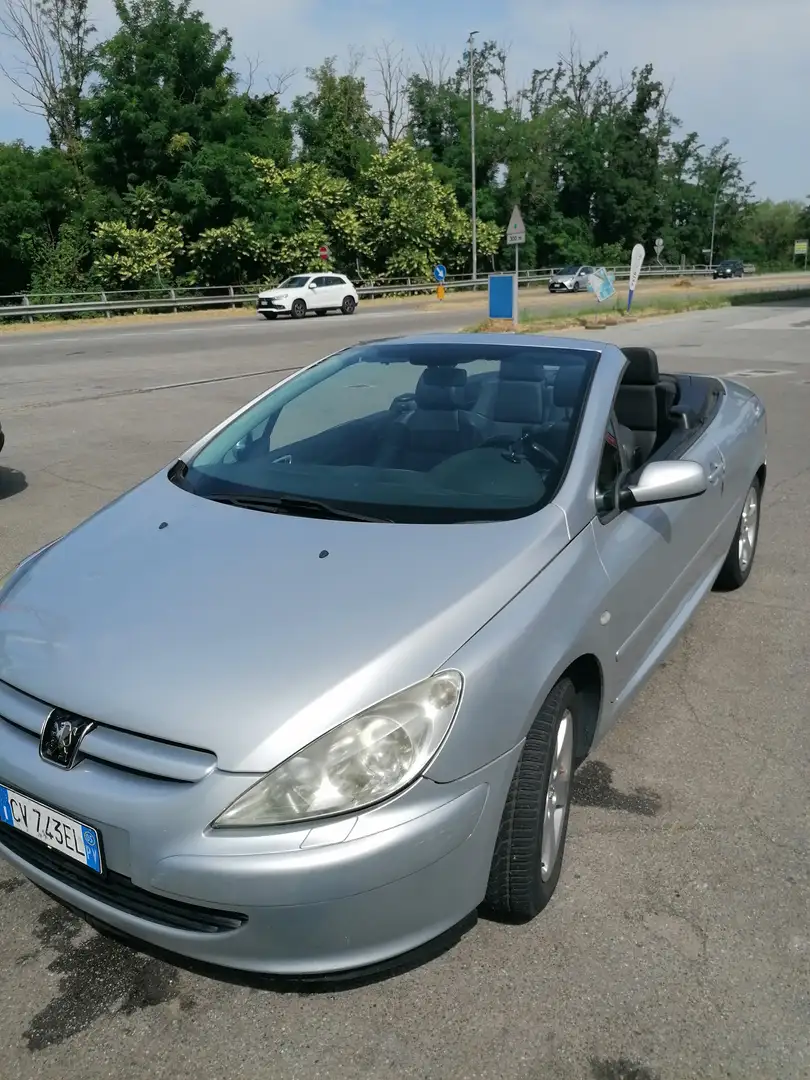 Peugeot 307 CC 2005 1.6 16v Srebrny - 2