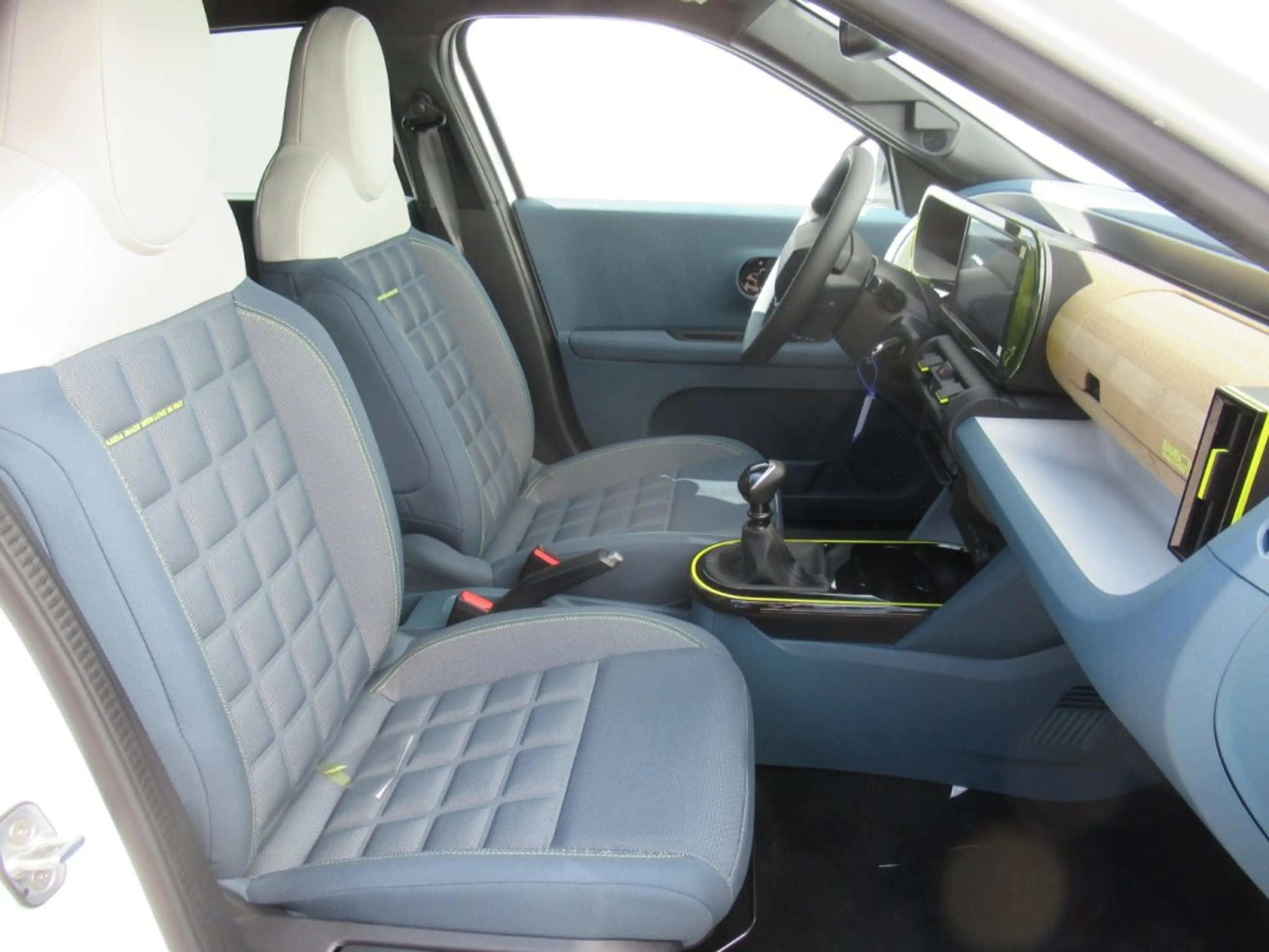 Fiat Grande Panda Benzin 1.2 La Prima **TOP AUSSTATTUNG** — photo 9