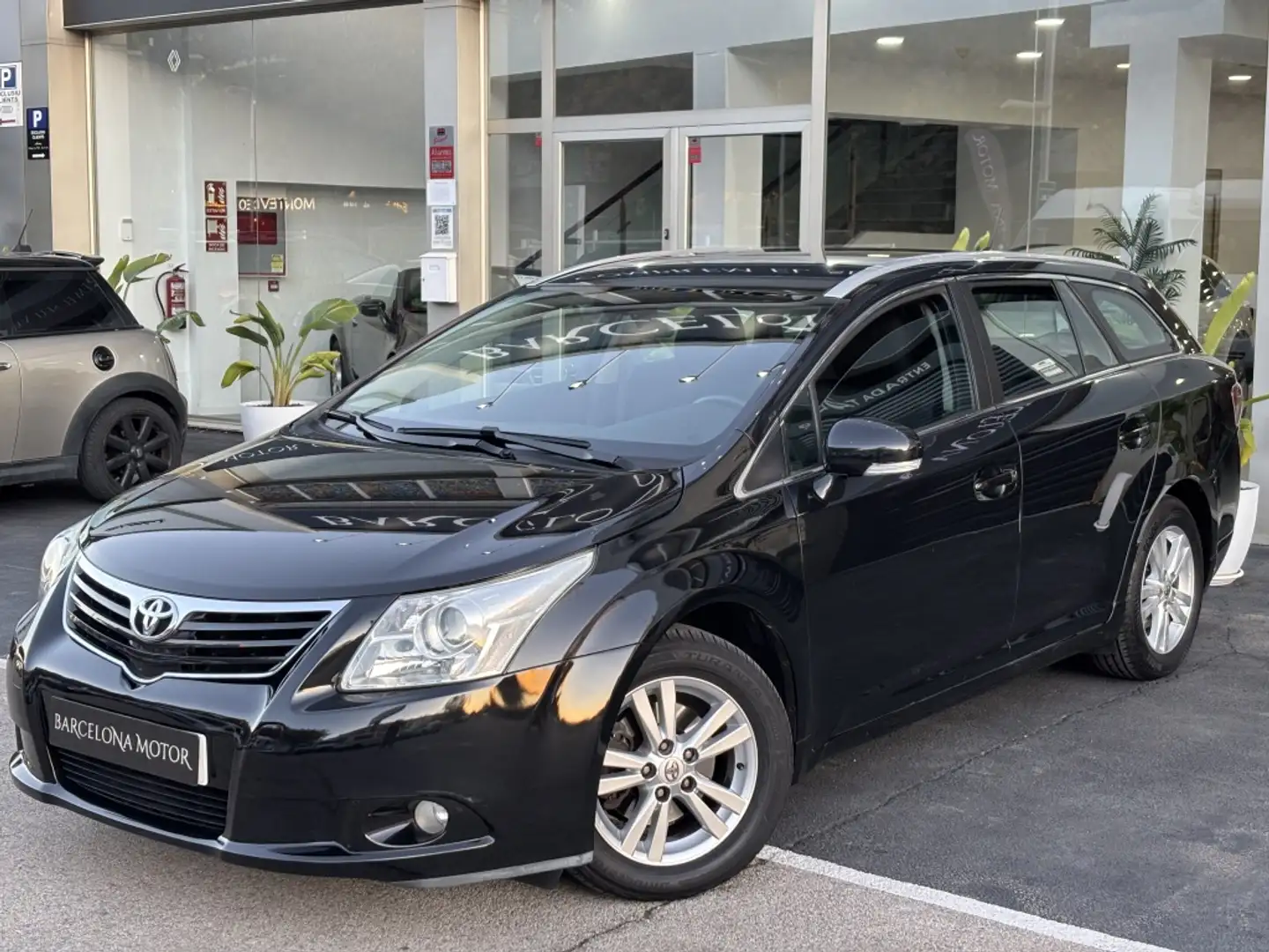 Toyota Avensis 1.8 Advance Noir - 1