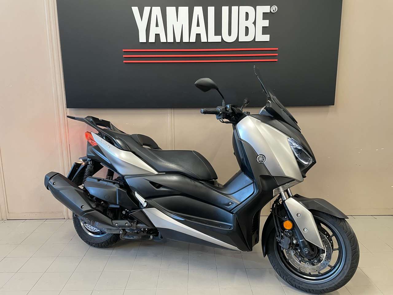 Yamaha X-Max 400 ABS