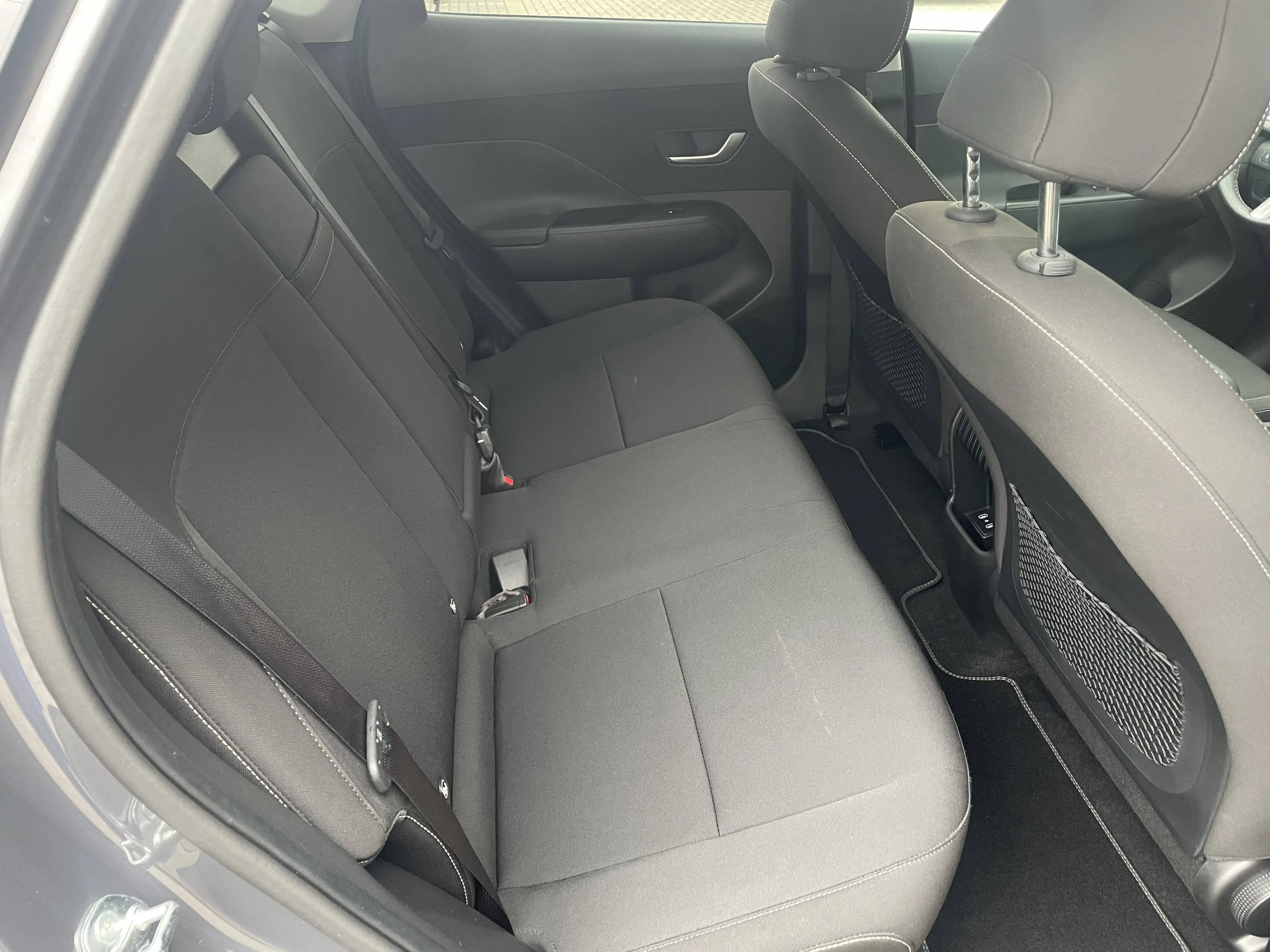 Hyundai KONA e-Kona 65 kWh Feel — photo 9
