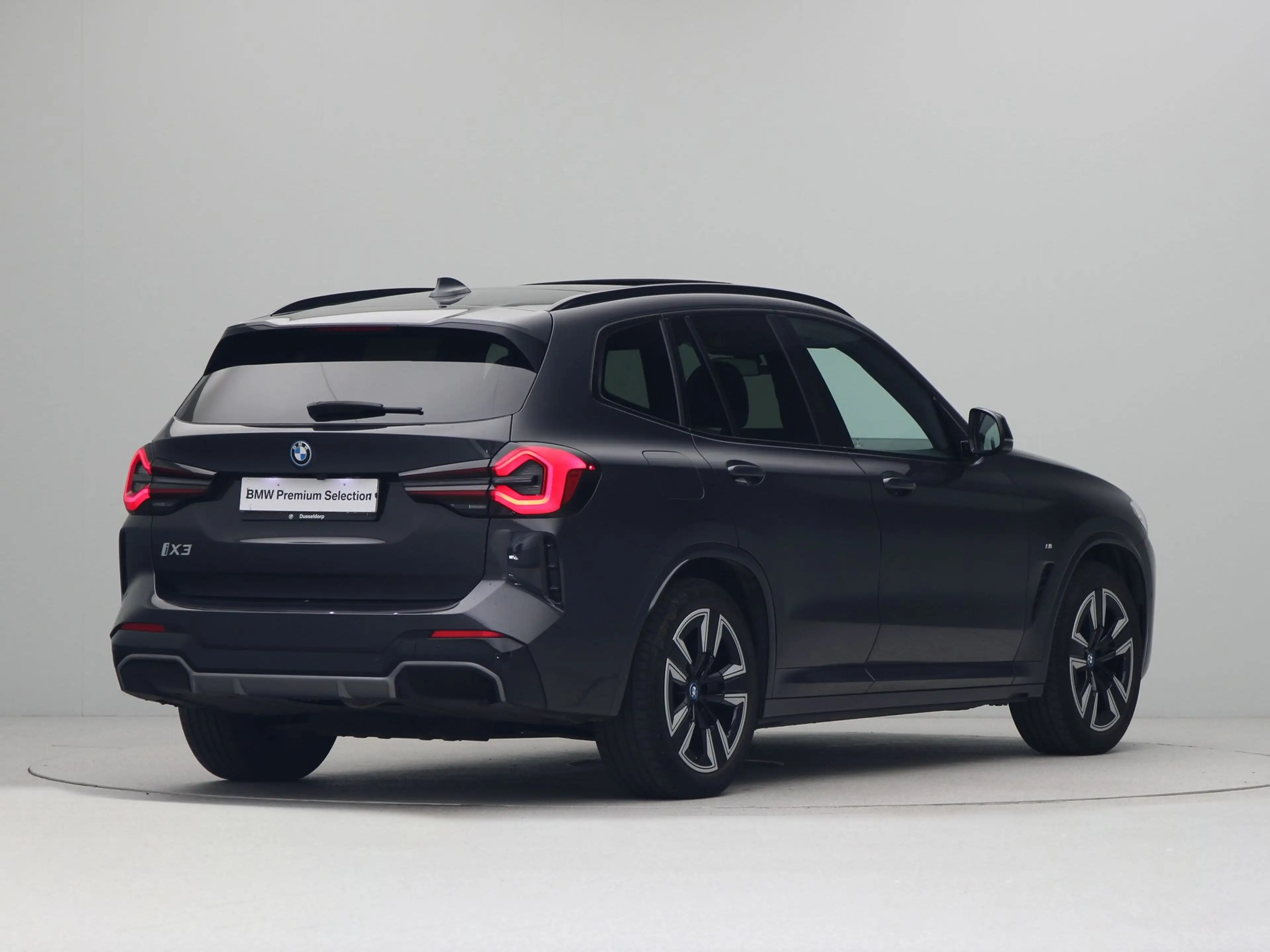 BMW iX3 Executive 80 kWh — photo 9