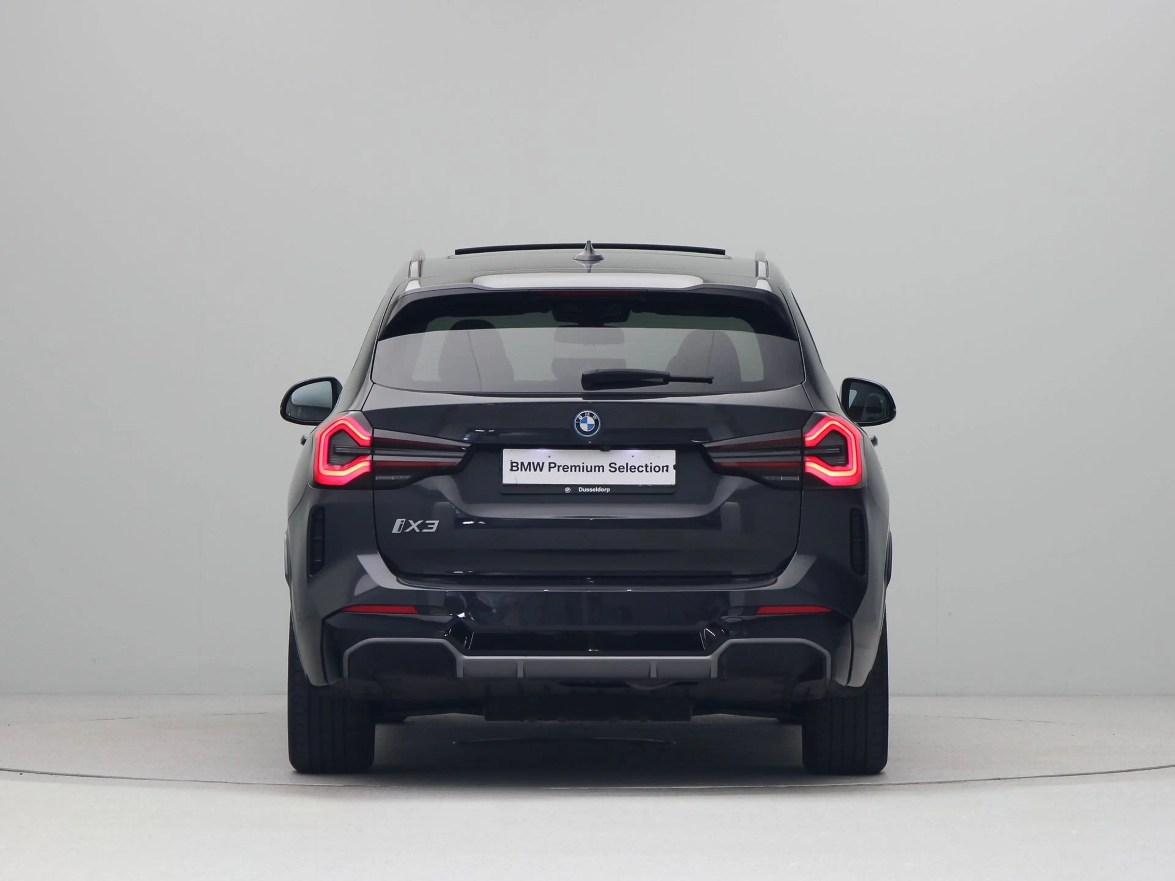 BMW iX3 Executive 80 kWh — photo 10
