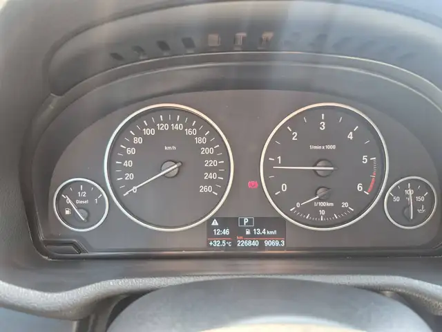 BMW X3 view 11