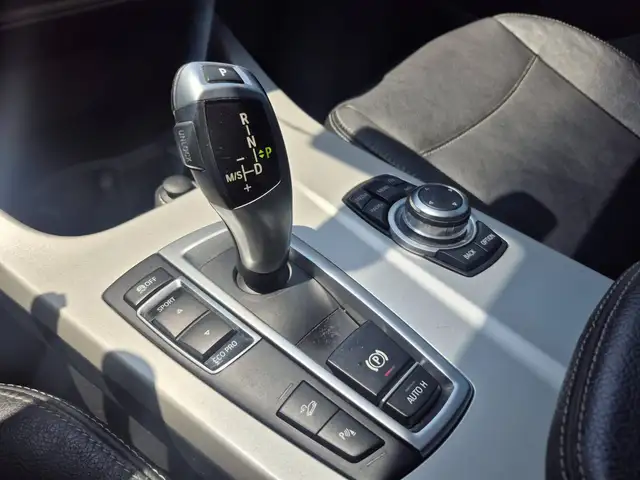BMW X3 view 10
