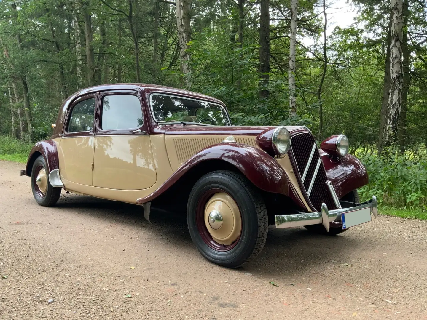Citroen Traction Avant 11B Beige - 2