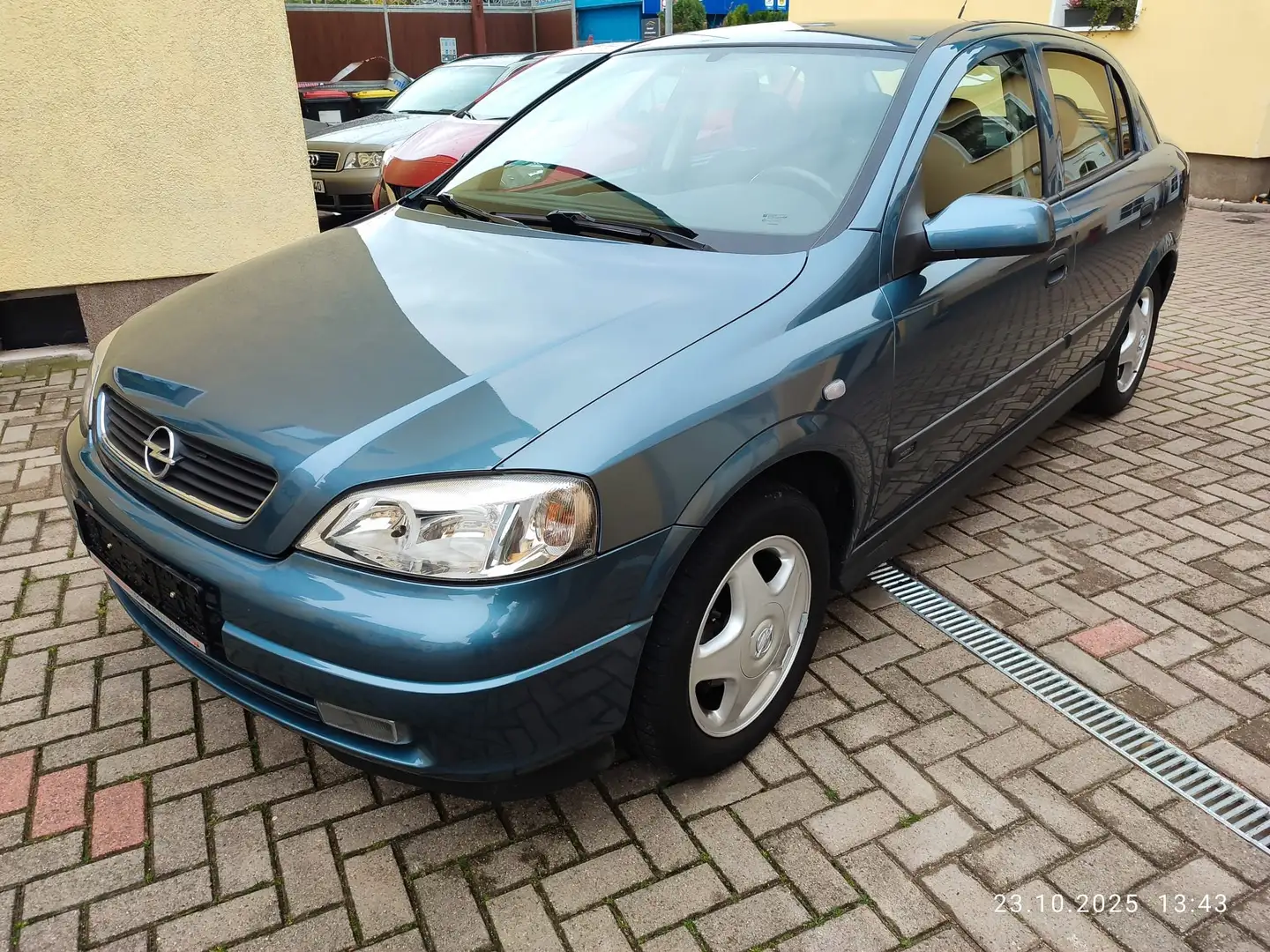 Opel Astra Astra 1.6 Elegance Blau - 1