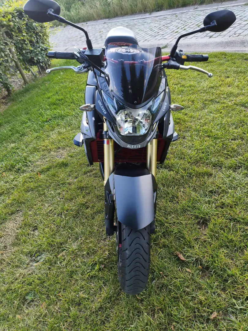Suzuki GSR 750 série spéciale FREEGUN Noir - 1