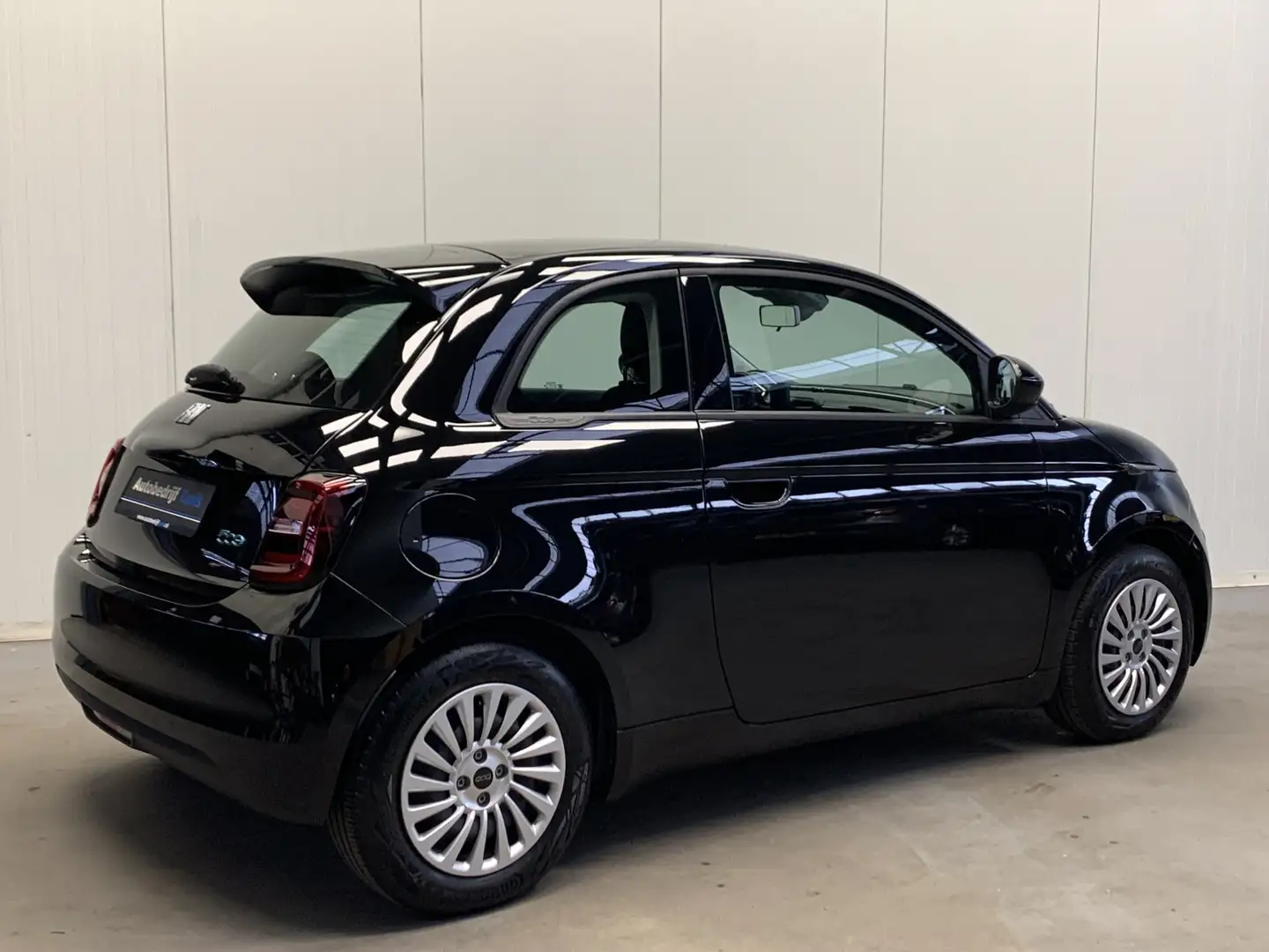 Fiat 500e 24 kWh Action AIRCO/ECC-CRUISE CONTROL-DIGITAL COC Zwart - 2