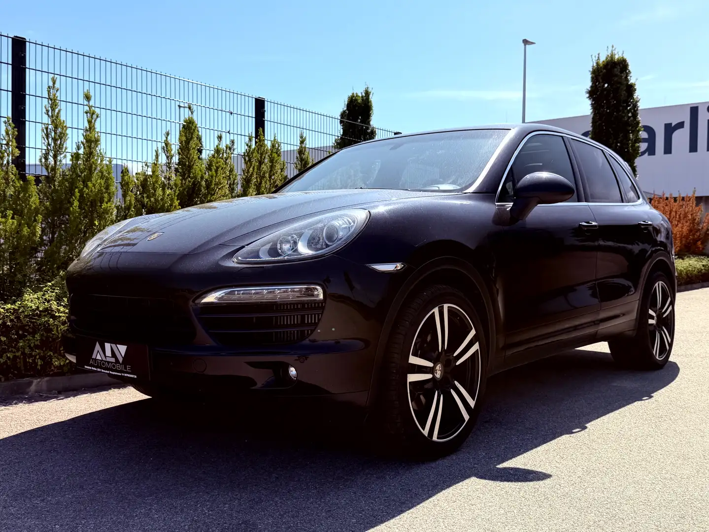 Porsche Cayenne Diesel Automatik Pano|LED|20" Schwarz - 1