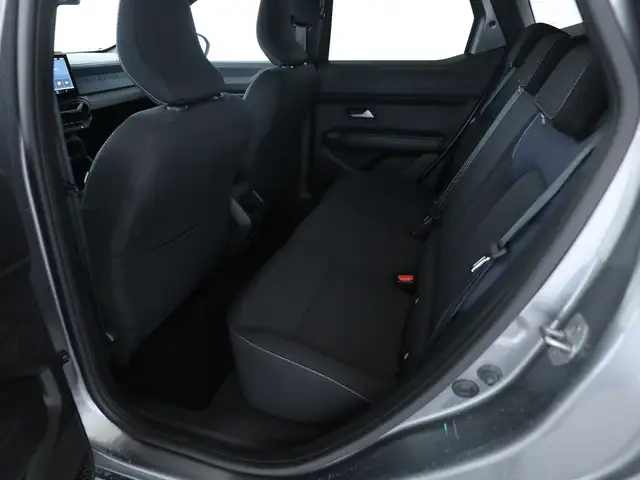 Dacia Duster view 12